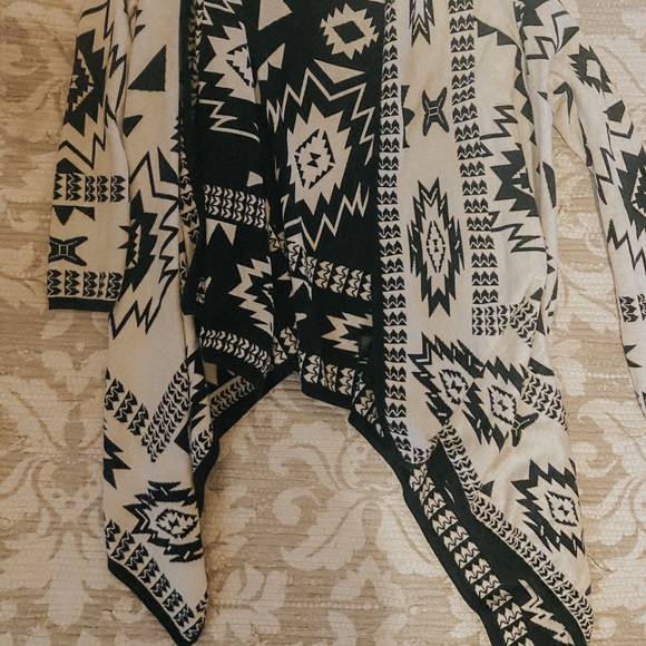 Cardigan - Picture 2 of 2